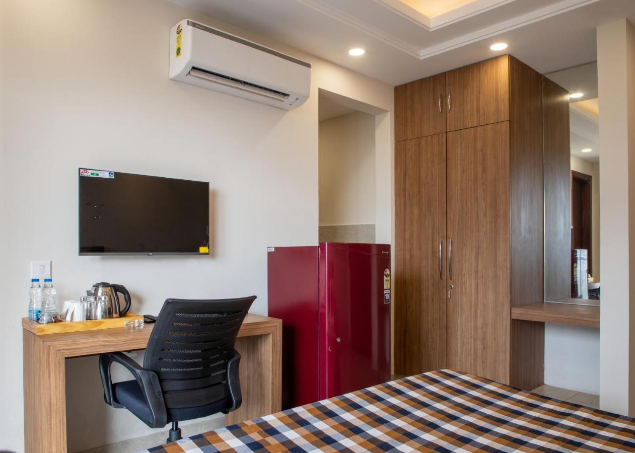 Perch Service Apartment-Mg Road Γκουργκάον Εξωτερικό φωτογραφία